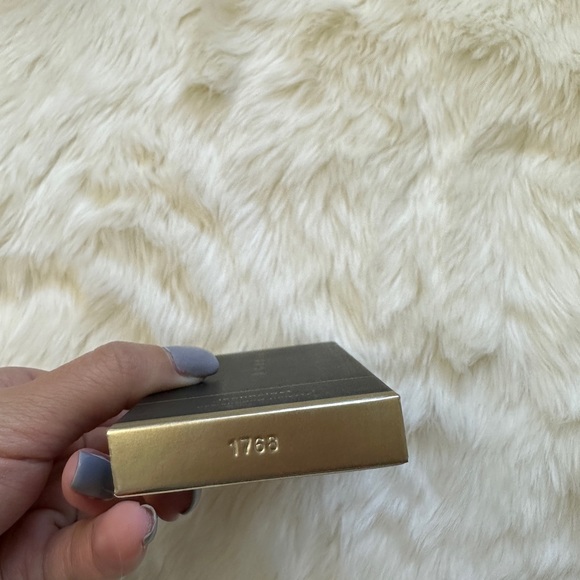 CODE 8 iconclast eyeshadow palette - Picture 5 of 6